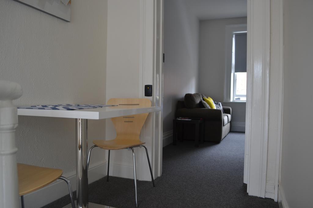 Portsea Place Hobart Room photo