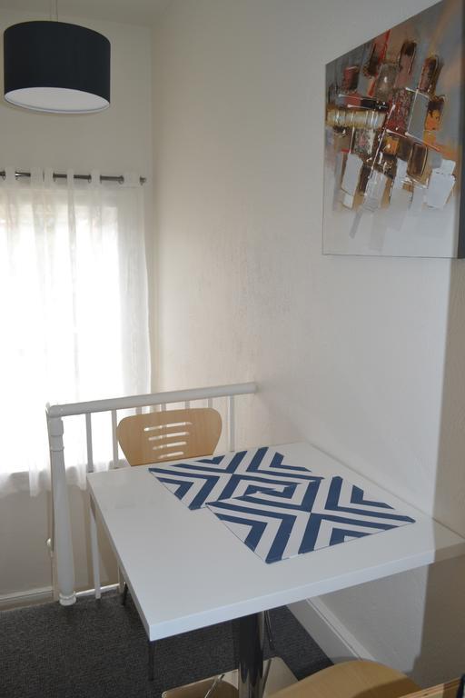 Portsea Place Hobart Room photo